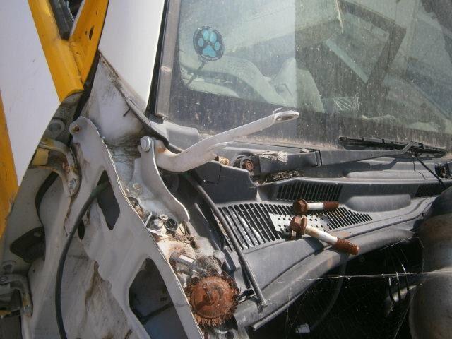 Решетка под лобовое стекло Тойота Хайлюкс Сурф в Киселевске 29488